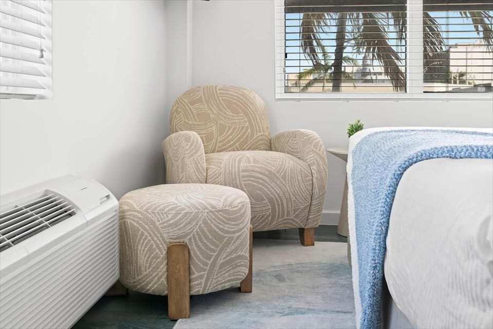 Miami Miami Beach Junior King Studio Living Room