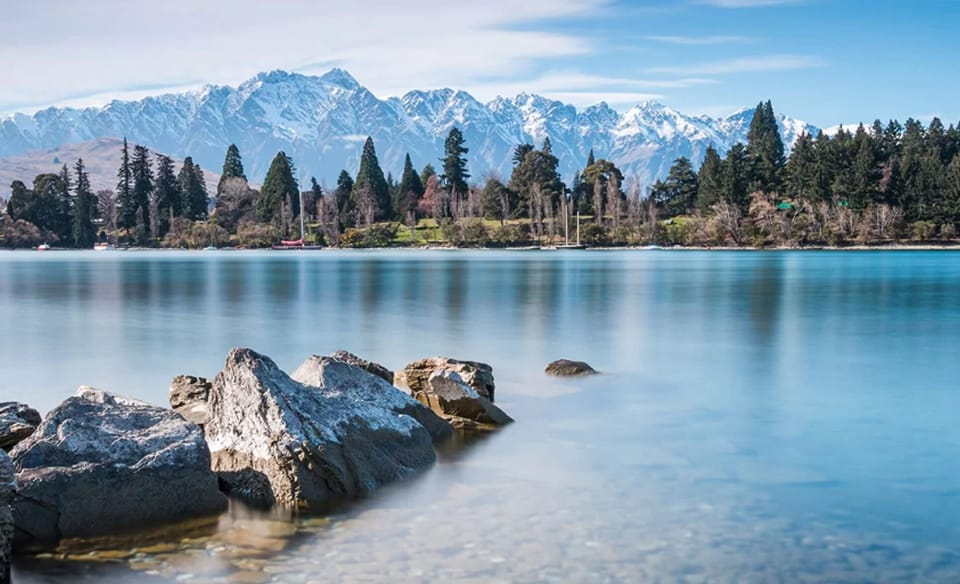 Stunning views down by the lake shore... less than 1 min walk from the apartment.