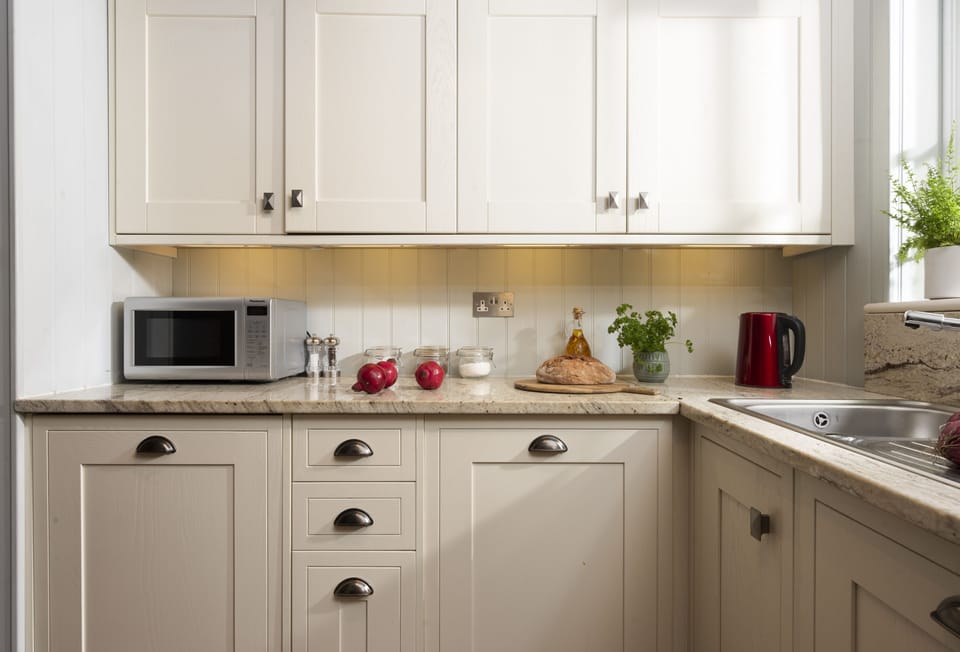 South Lodge, Helston: Offering plenty of space to rustle up family feast or romantic dinners