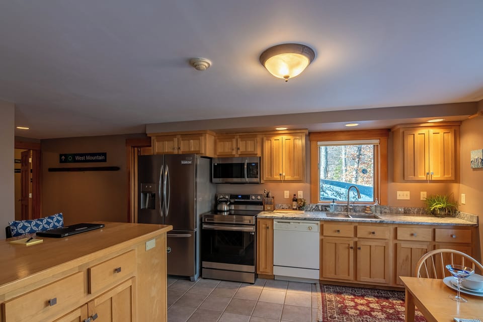 Island/ kitchen