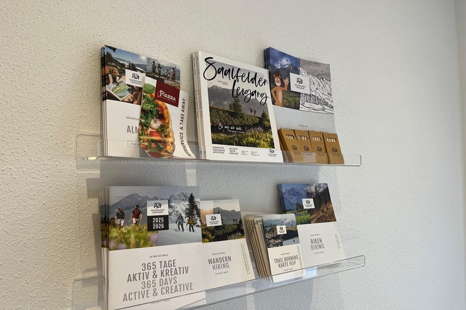 Entrance / Reception