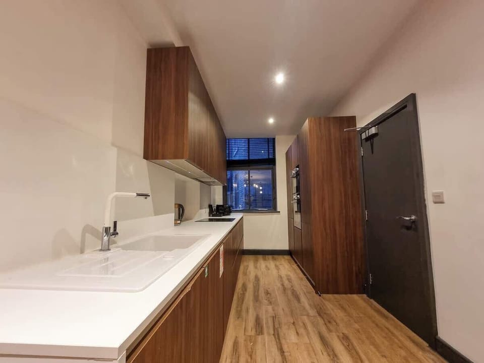 Gather around the kitchen! Perfect for cooking, chatting, and enjoying delicious meals together.