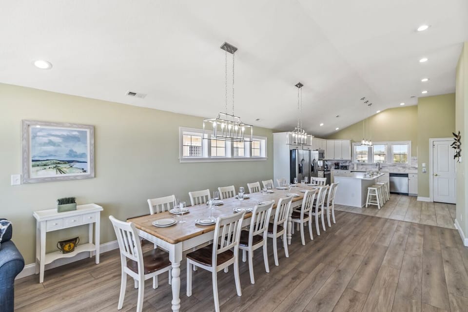 Top Level Dining Area