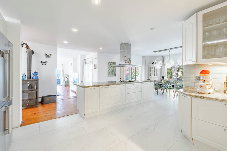 Kitchen dinning living