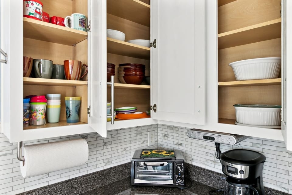 Shelf, Cupboard, Furniture, Indoors, Microwave