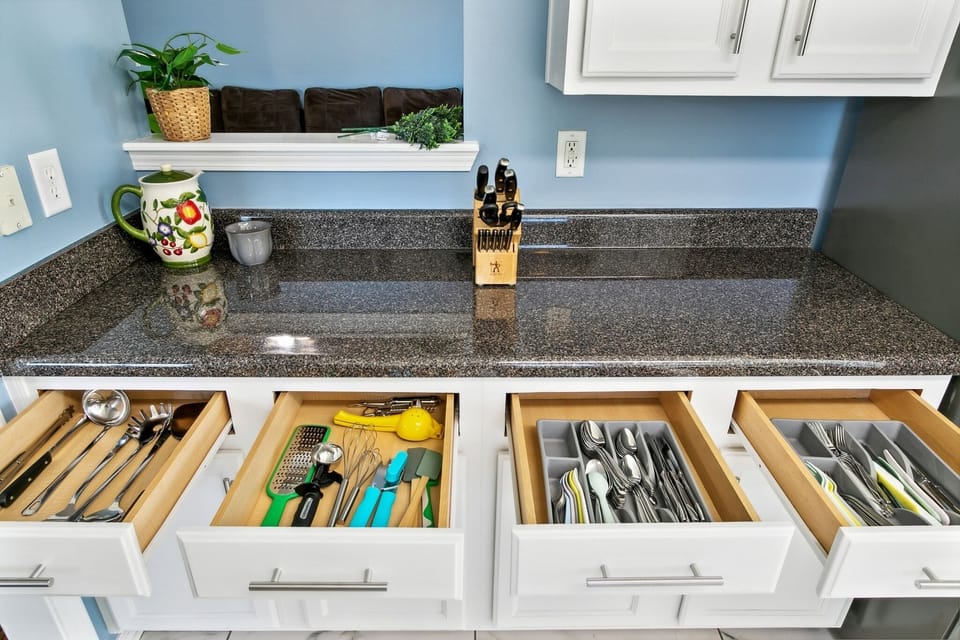 Drawer, Furniture, Indoors, Kitchen, Shelf