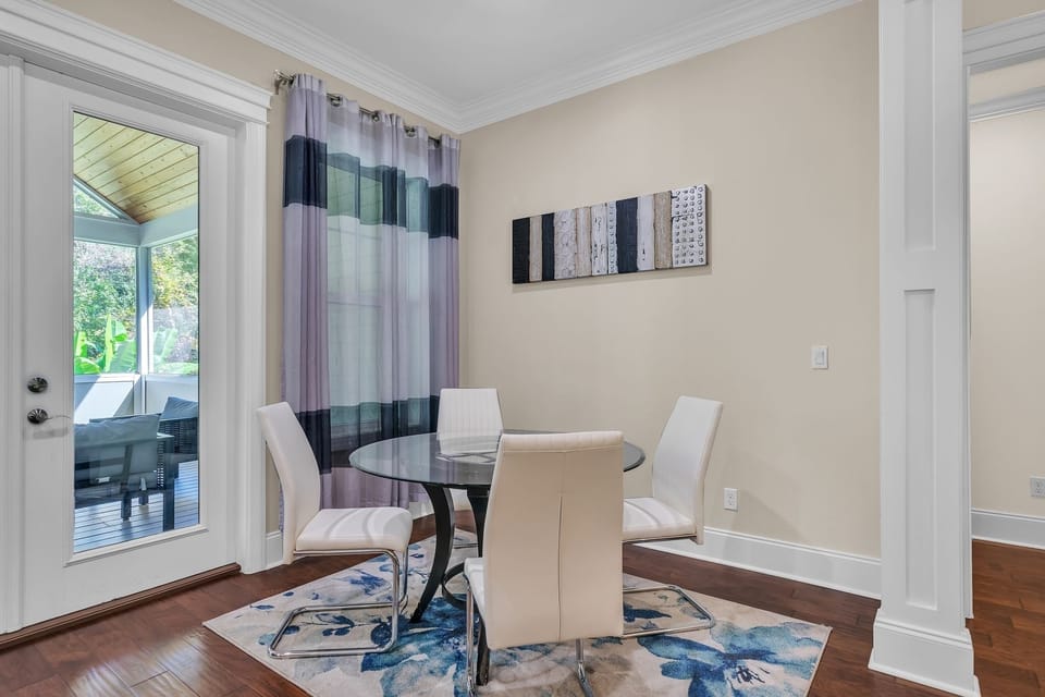 Indoors, Home Decor, Architecture, Building, Dining Room