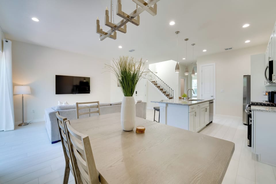 Dining Area | 1st Floor | Dishware & Flatware Provided