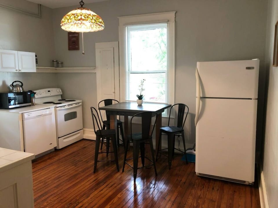 Eat in kitchen with small table