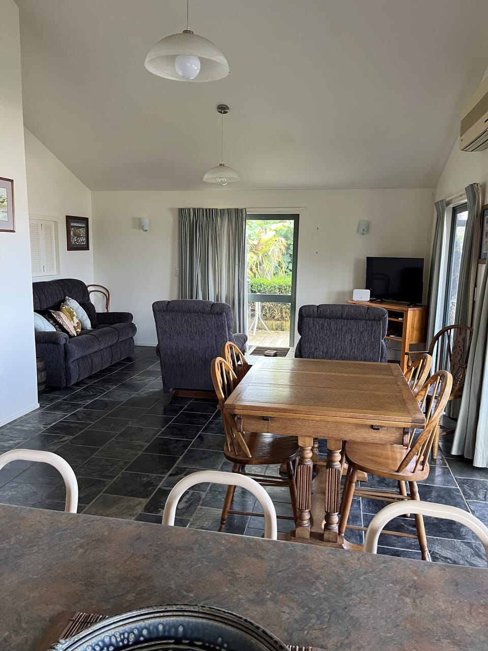 Dining/TV lounge