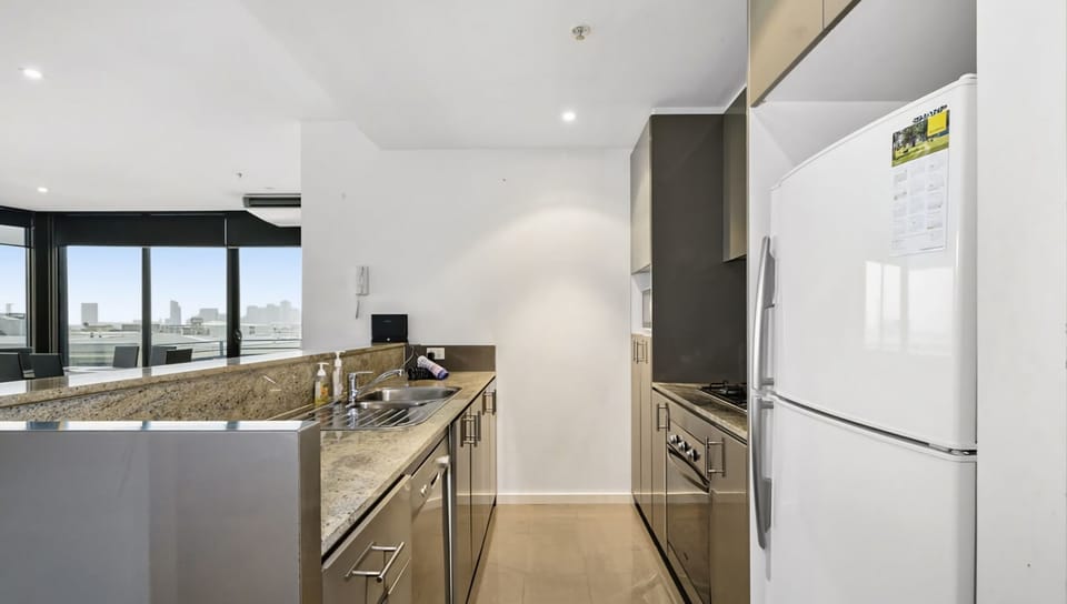 Well-equipped kitchen