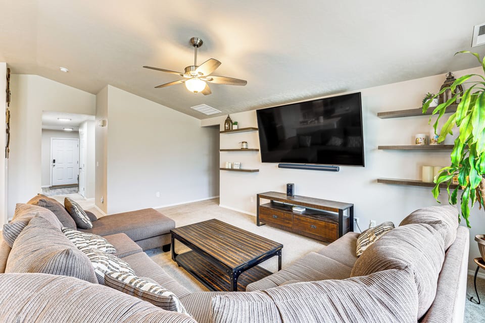 Caldwell Vacation Rental | 3BR | 2BA | 1,522 Sq Ft | 1 Step to Enter