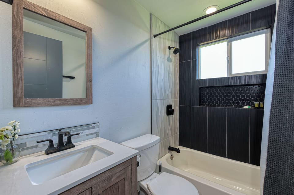 Indulge in our luxurious full bathroom