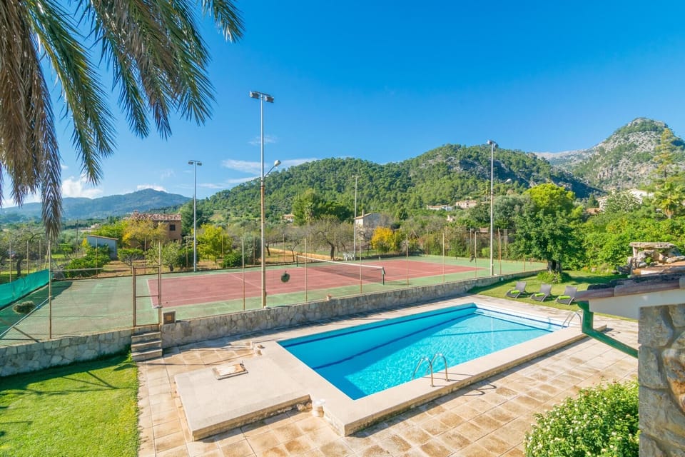 Holiday Home Swimming Pool