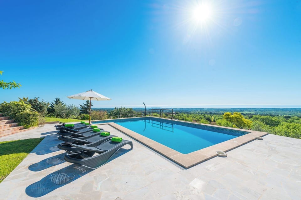 Holiday Home Swimming Pool
