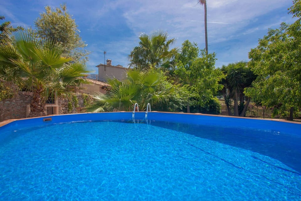 Holiday Home Swimming Pool