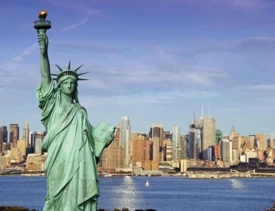 15 mins to the Statue of Liberty