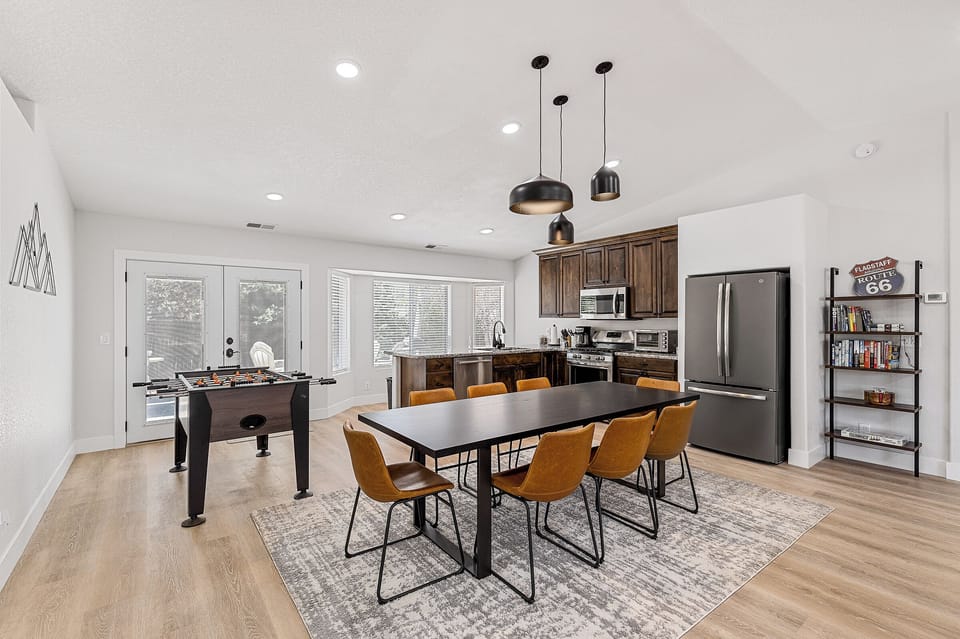 Family-Friendly Features: Enjoy board games, sleds, and a well-equipped kitchen, making it perfect for family stays.