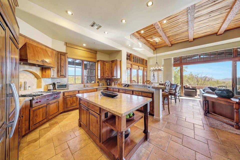 Kitchen | Rocks 101 in North Scottsdale, AZ by Luxus Vacation Properties