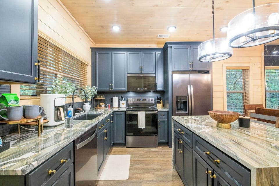 Valley Cove's fully-equipped kitchen