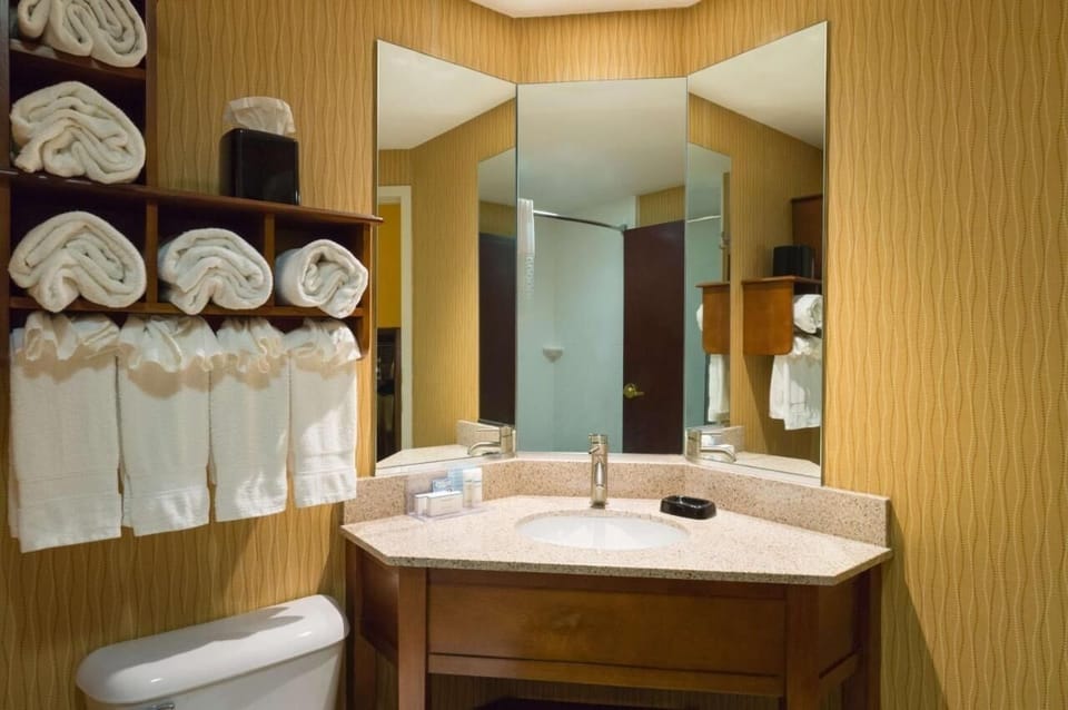 Refresh easily with bright vanity space and fresh towels.