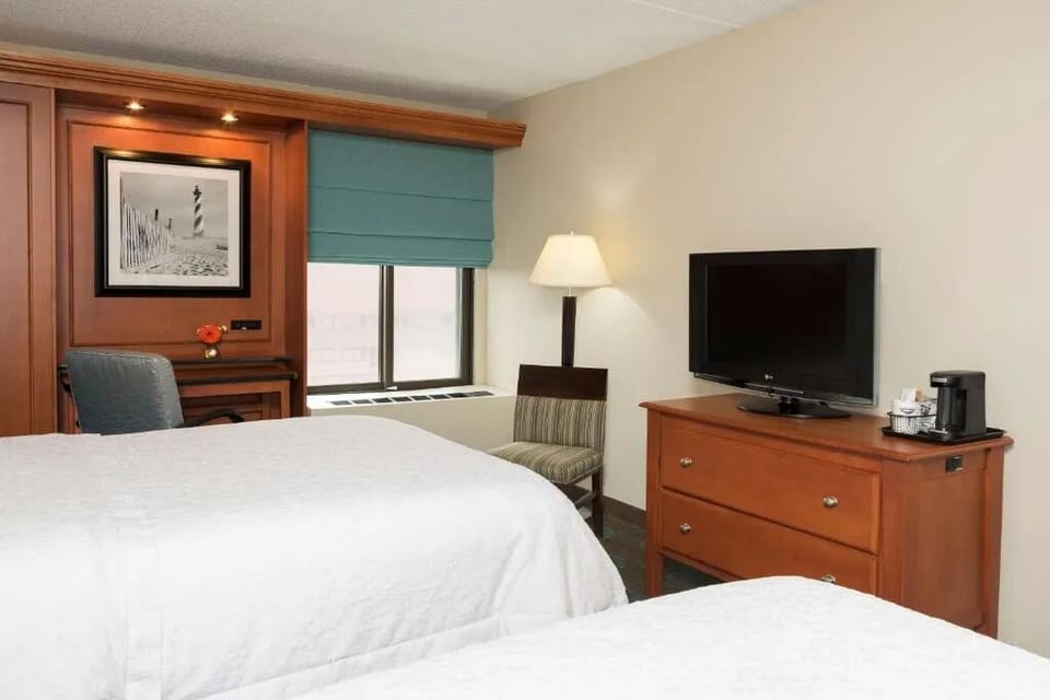Unit with 2 Queen size beds