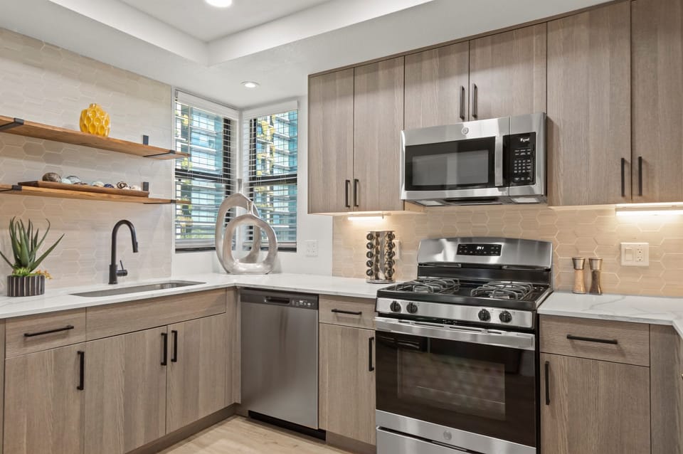 Fully stocked kitchen