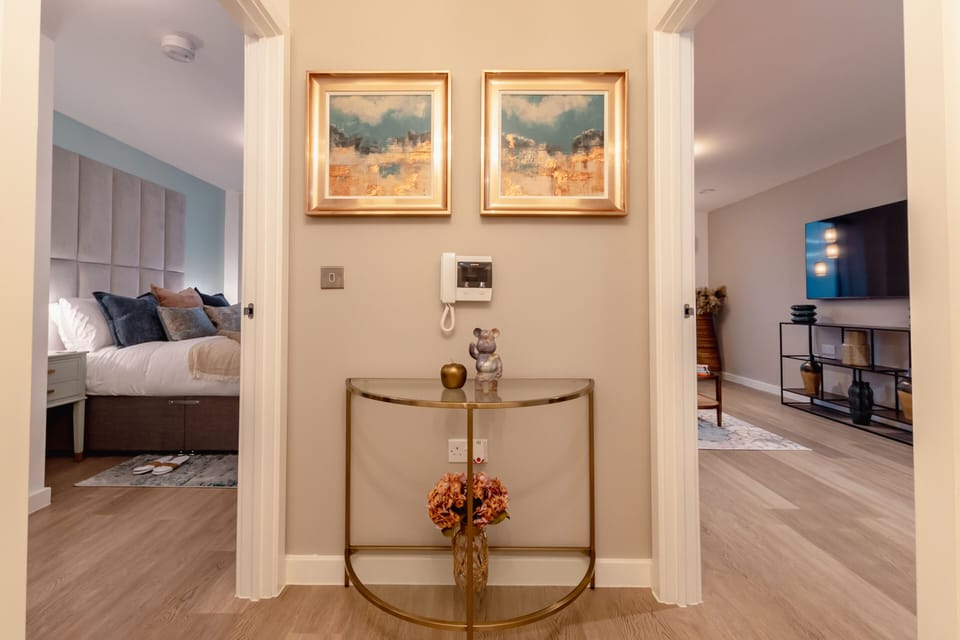 Entrance / Lobby