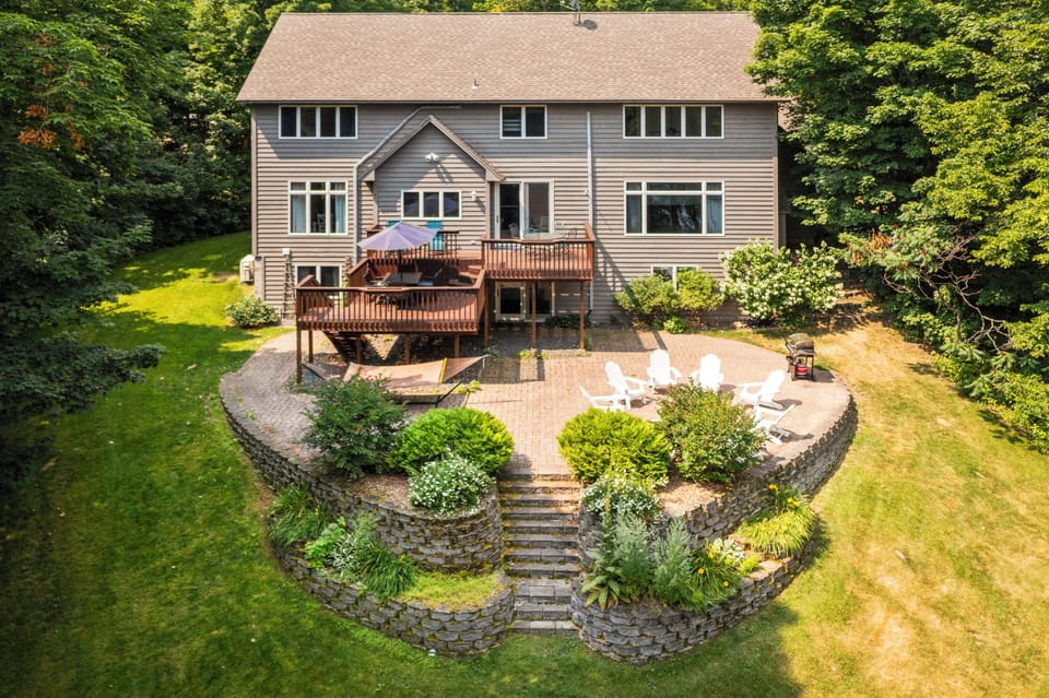 Tomassoni Pokegama Home 122