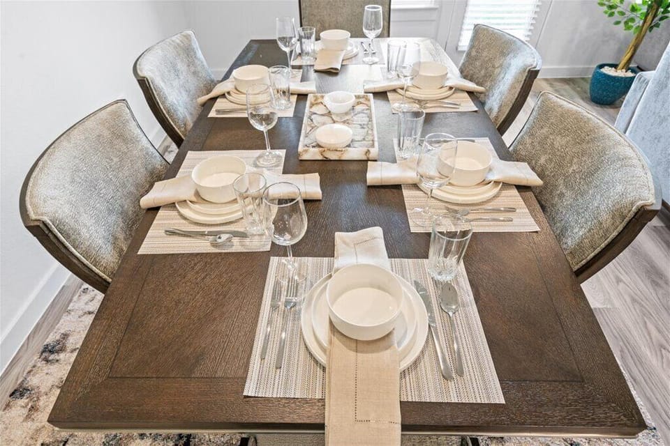 dining table