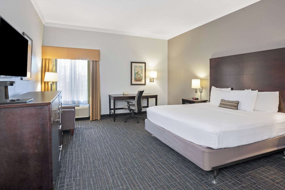 1 King bed