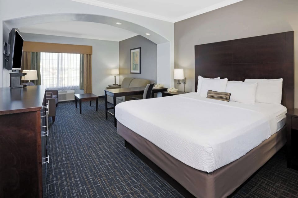 1 King bed