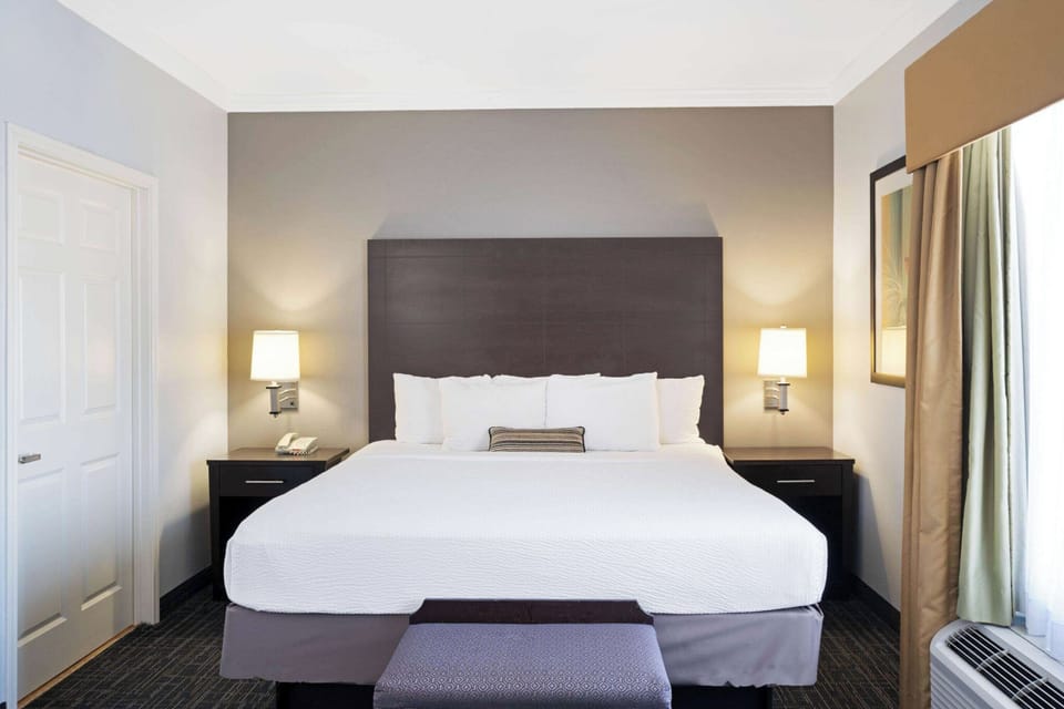1 King bed