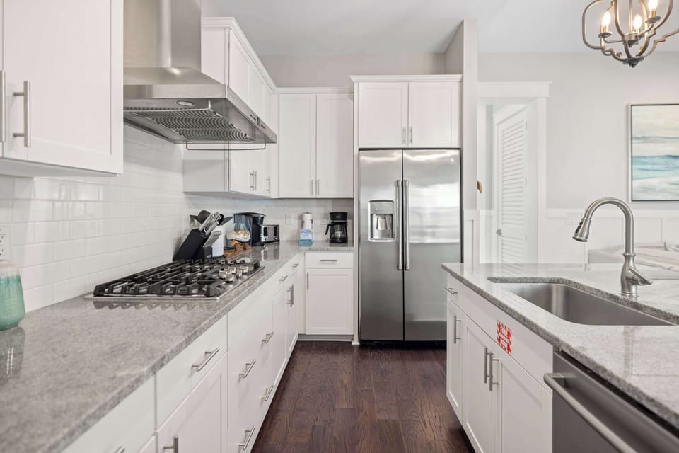 Kitchen: Fully-equipped kitchen, updated appliances, drip coffee maker, Keurig, toaster oven, air fryer, blender, 3 barstools