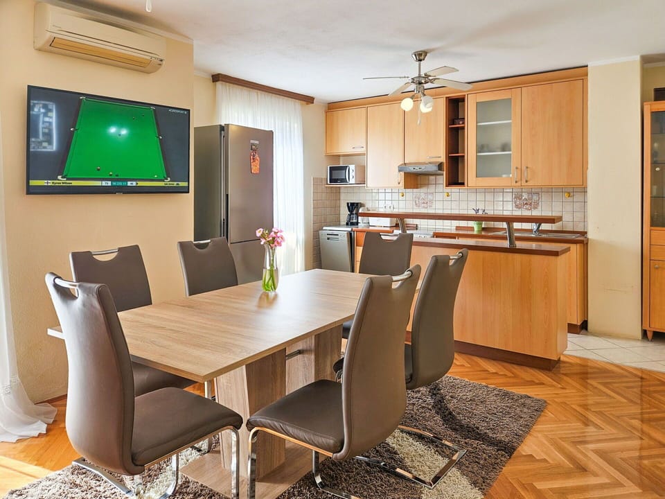 Table, Furniture, Chair, Cabinetry, Countertop, Wood, Interior Design, Home Appliance, Couch, Living Room