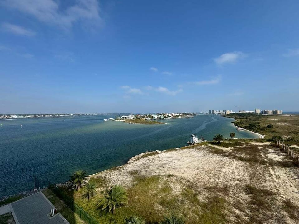 Caribe D509. 2 bedrooms & 2 bathrooms. sleeps 8. Managed by Island Rentals