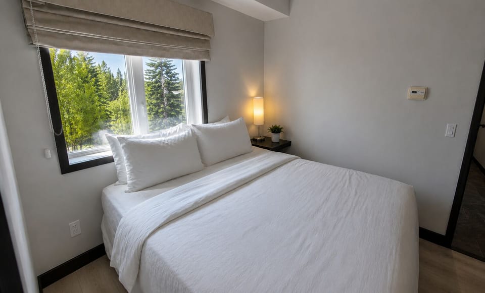 Queen Bedroom