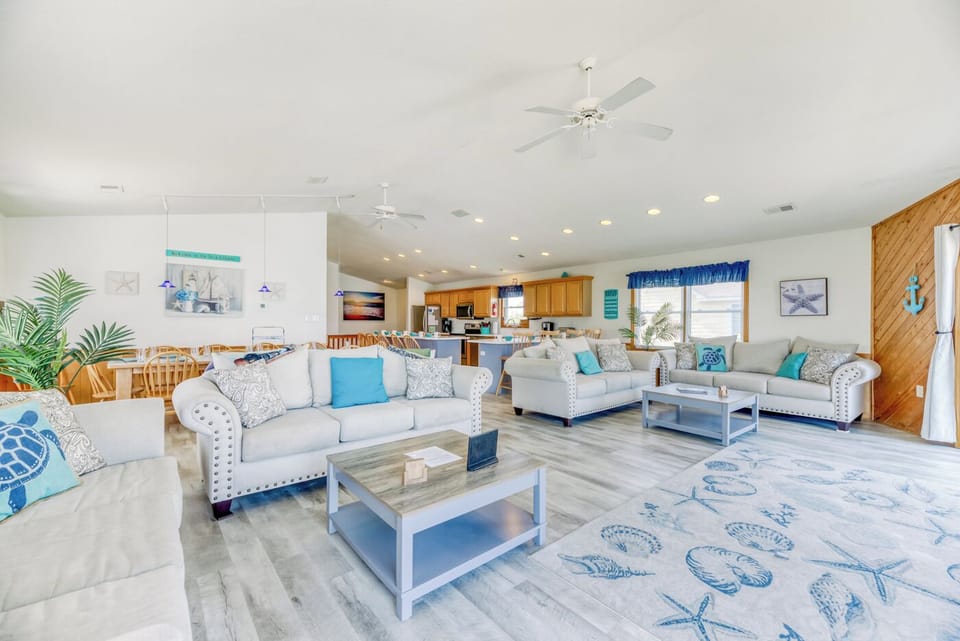 Top Level Living Area