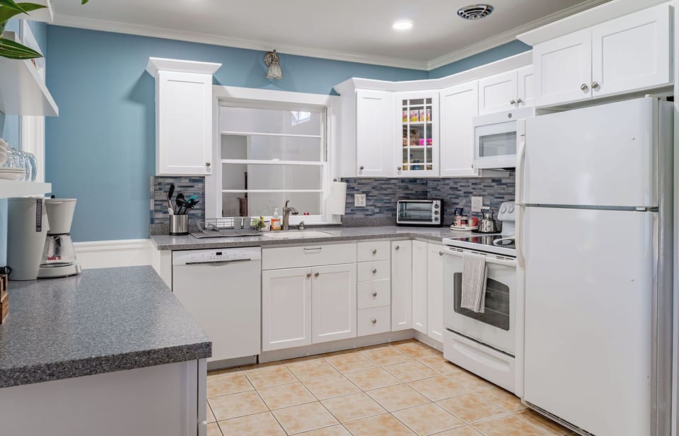 Fully functional kitchen! If anything is missing just reach out.