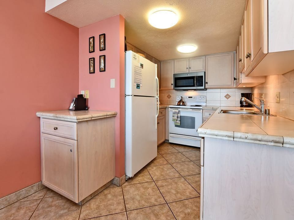Kitchen area