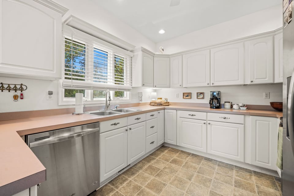 Kitchen - Mid Level