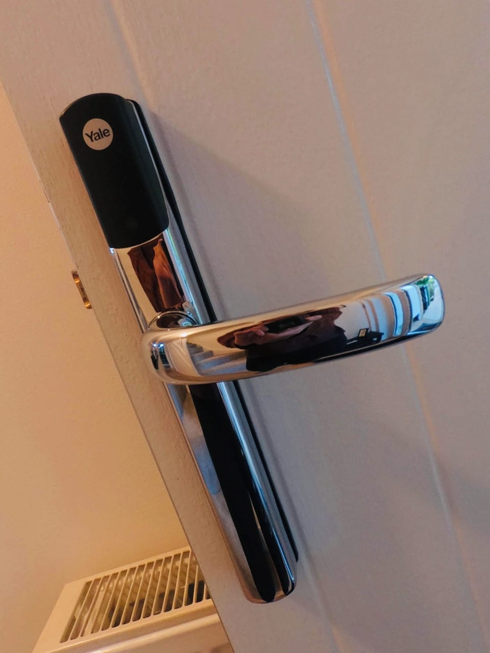 yale smartlock, virtual key works with your mobile number 