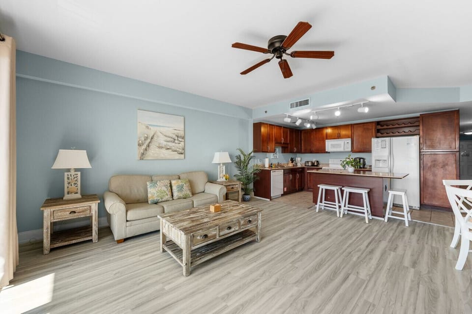 Family and Friends Living Room area!