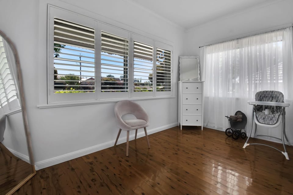 Bedroom 1 - Queen Bed, Large Walk-in Robe + Ensuite