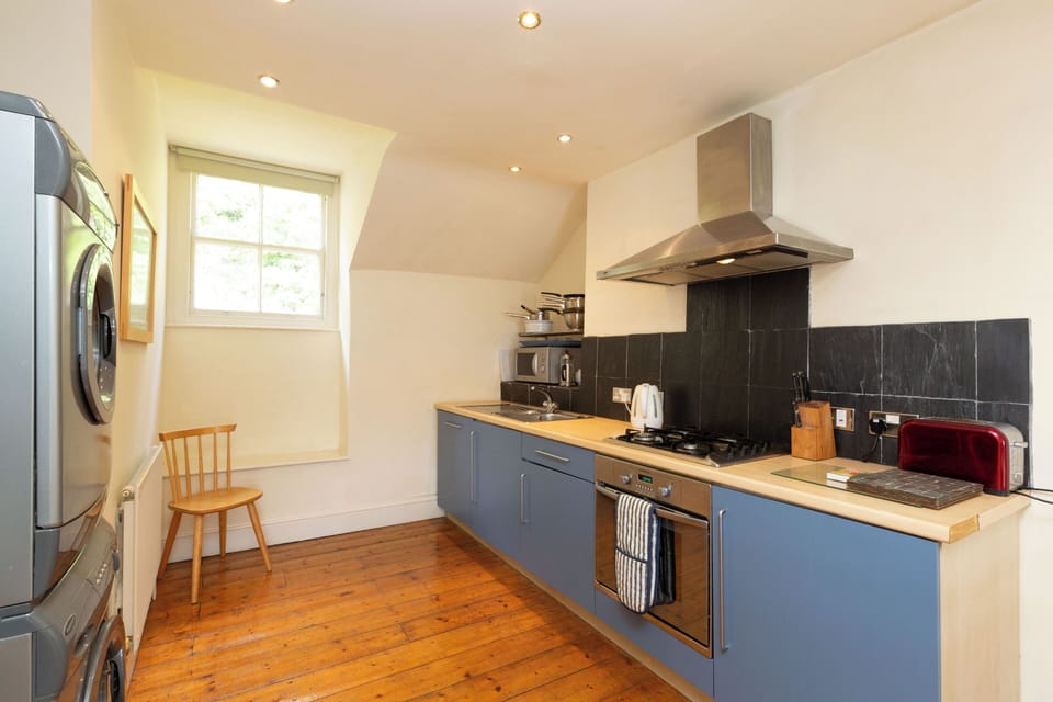 third floor kitchen