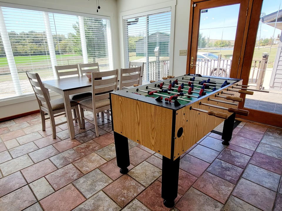 Breakfast nook.