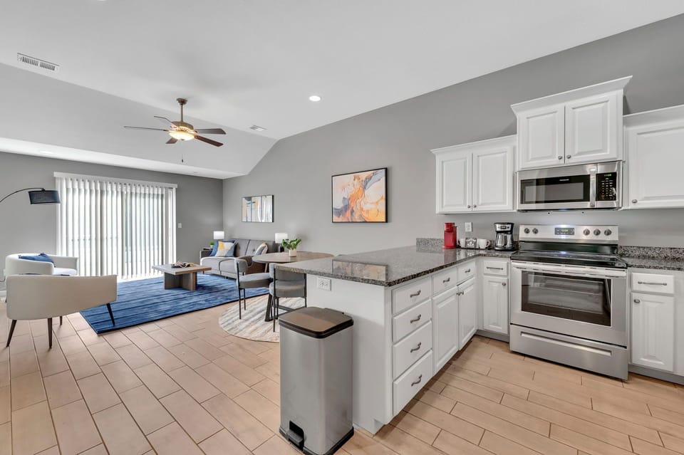 Seamless main level living for eacy access