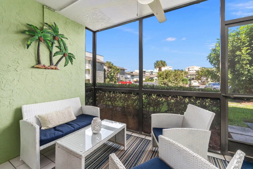 Your private lanai area