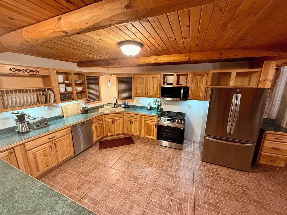 Full Kitchen