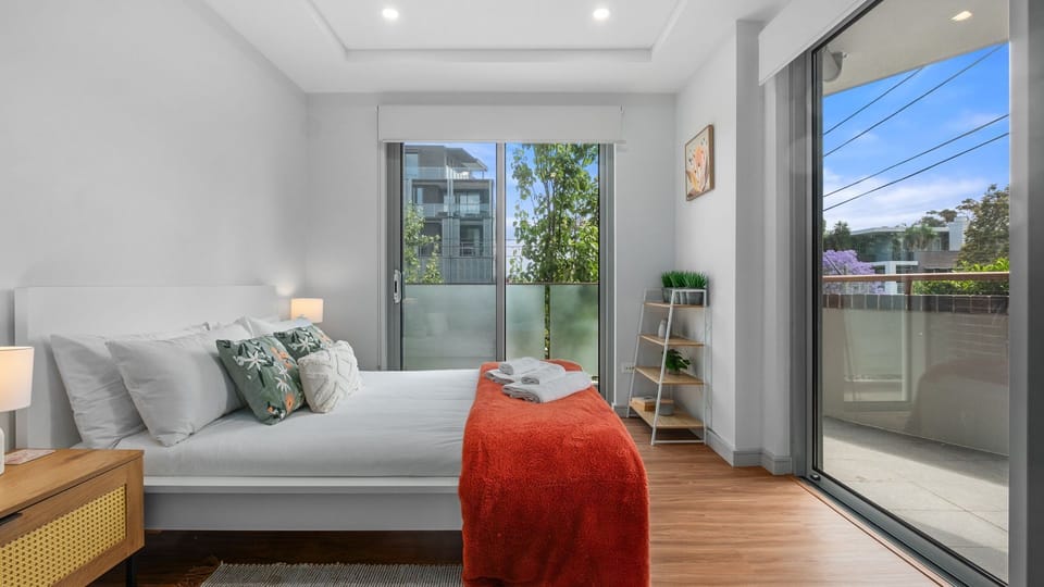 Queen-sized comfort, with a view to match.